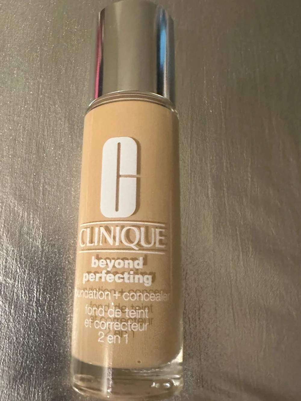 Clinique Beyond Perfecting Foundation + Concealer in Bone (WN 04)